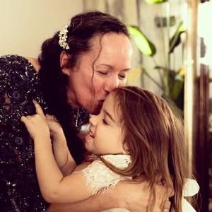 Meet your Posher, Gloria